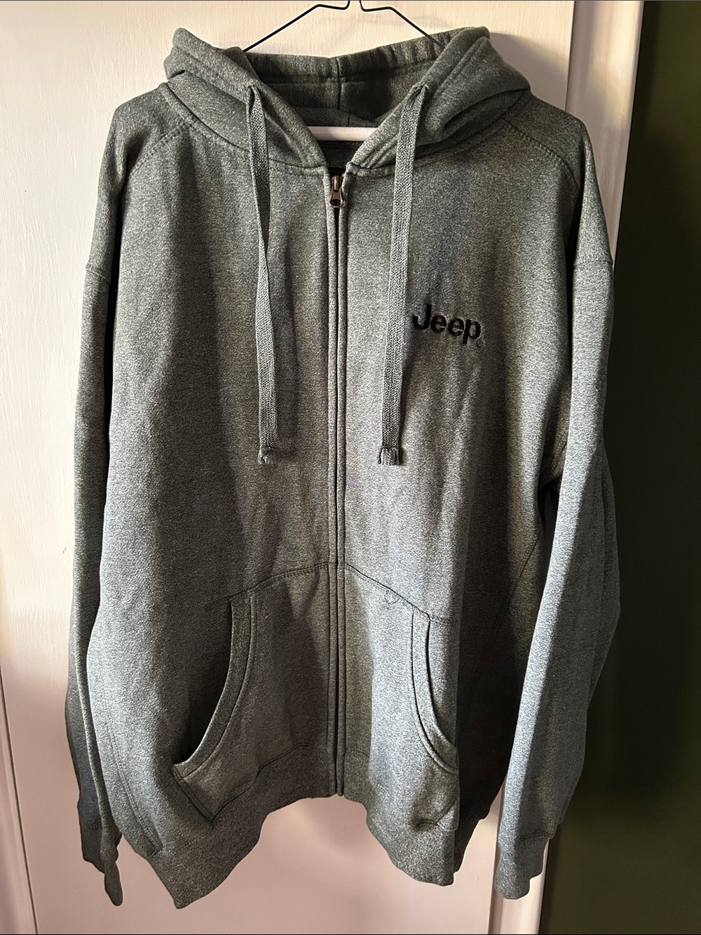 Ignite x Jeep Zip-up hoodie